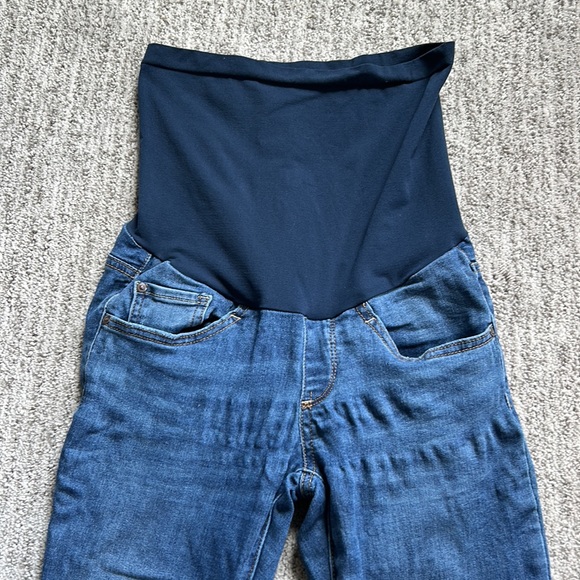 LED Maternity Jeans - Picture 2 of 5